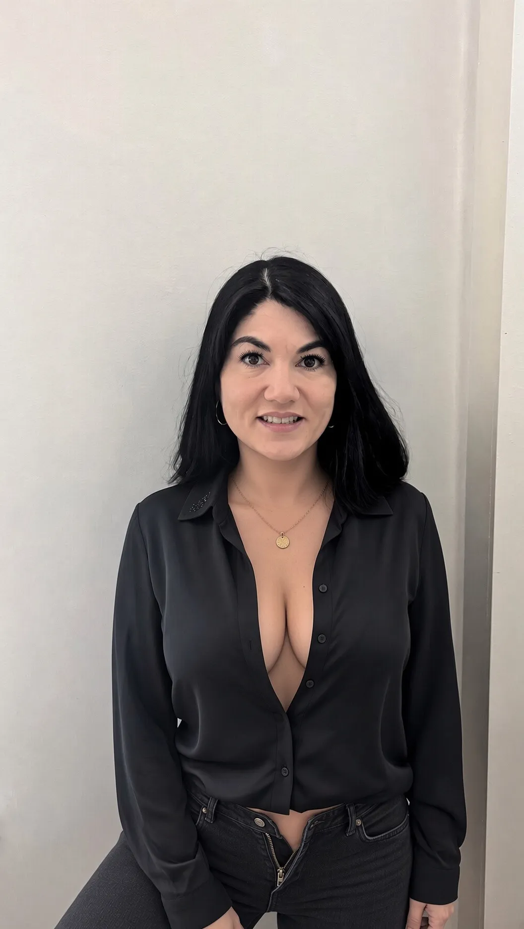 Lin, 23 
